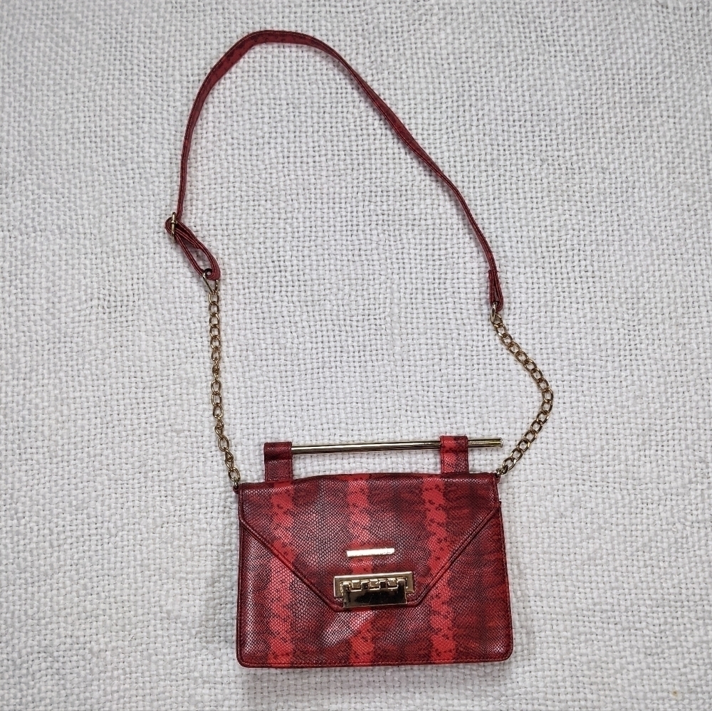New Rampage Wild Snake Red Faux Snake Skin Crossbody Bag with‎ Gold Hardware